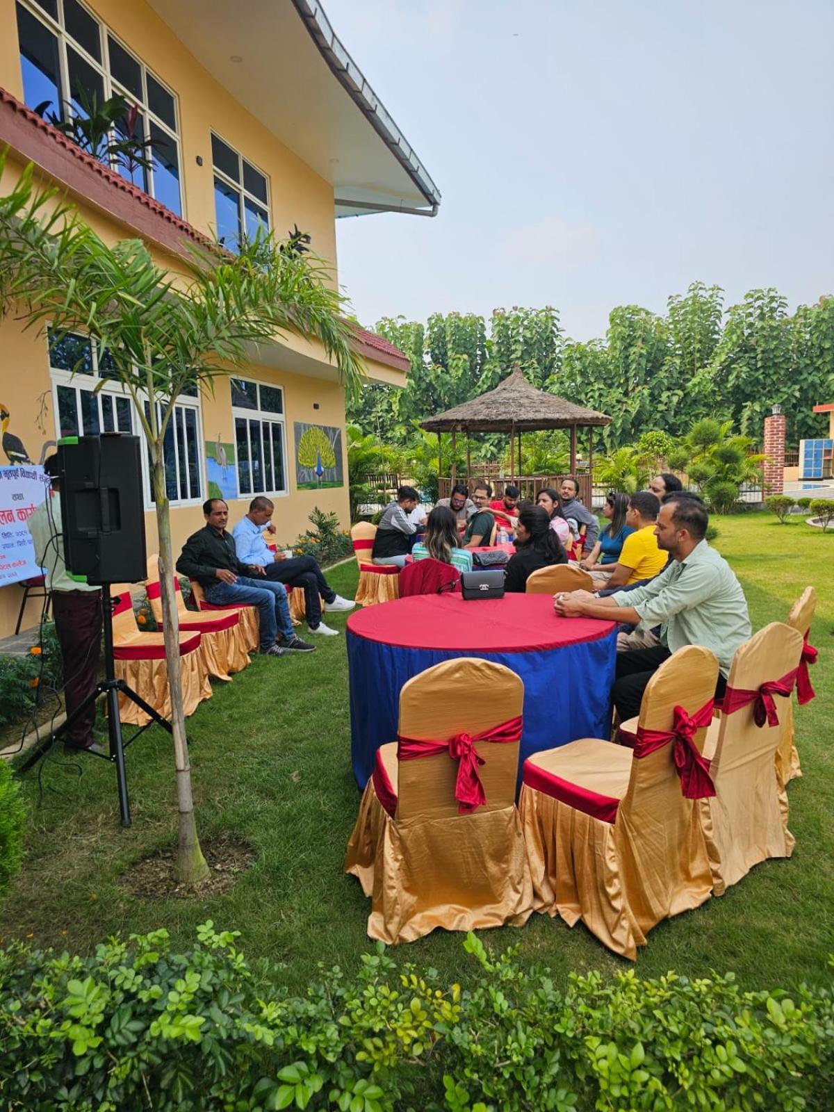 Sisai Park Village Chitwan Exteriér fotografie